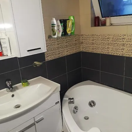 Central 5 min beach rooms Varna