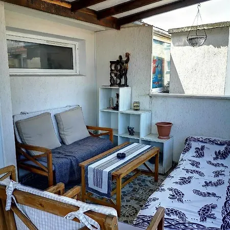 Gasthuis Central 5 min beach rooms Varna