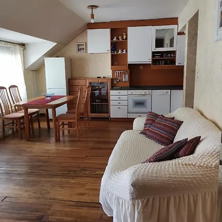 Central 5 min beach rooms Gasthuis