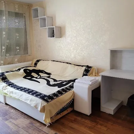 Gasthuis Central 5 min beach rooms *