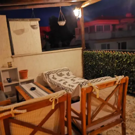 Central 5 min beach rooms Varna