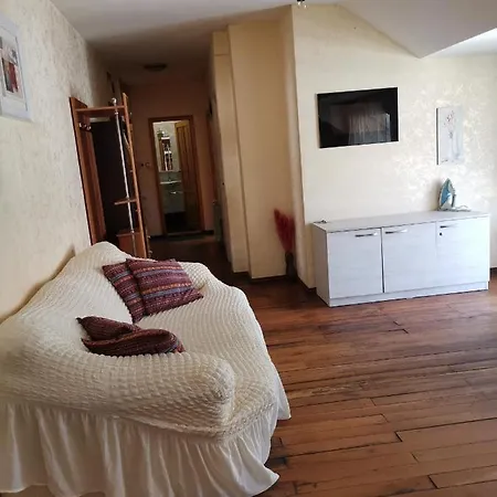 Central 5 min beach rooms Gasthuis